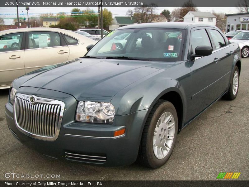 Magnesium Pearlcoat / Dark Slate Gray/Light Graystone 2006 Chrysler 300