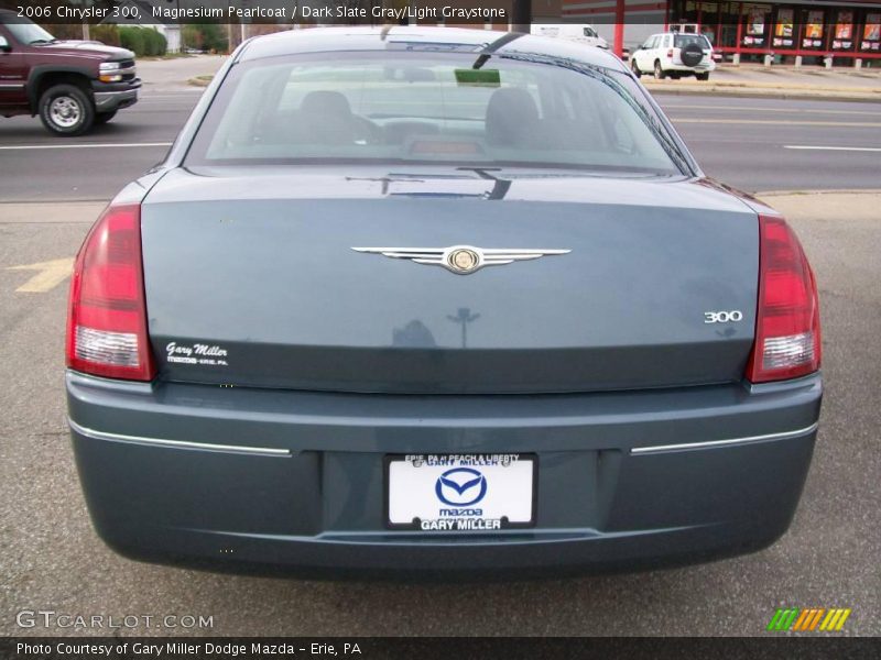 Magnesium Pearlcoat / Dark Slate Gray/Light Graystone 2006 Chrysler 300