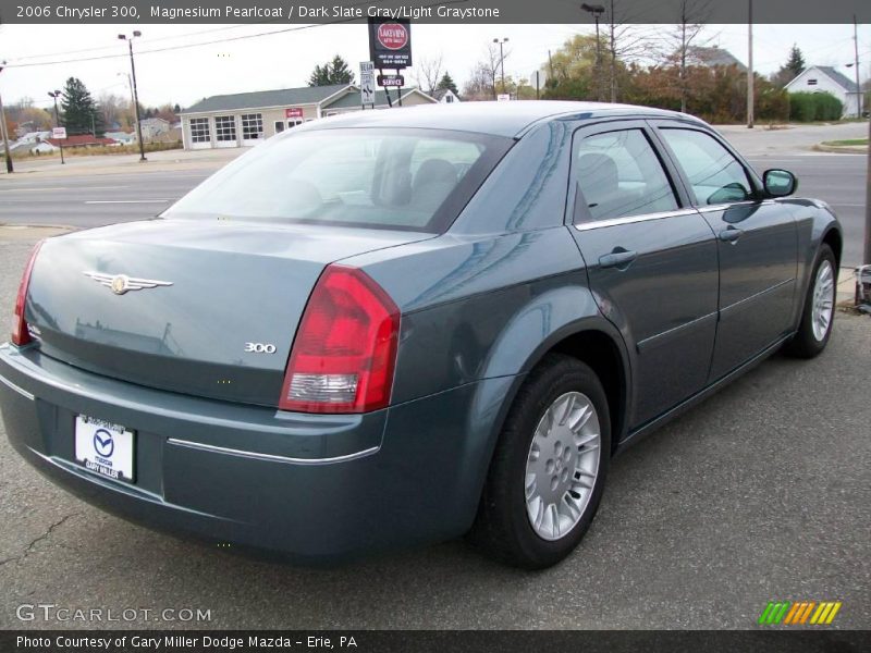 Magnesium Pearlcoat / Dark Slate Gray/Light Graystone 2006 Chrysler 300