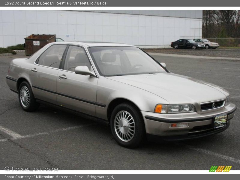 Seattle Silver Metallic / Beige 1992 Acura Legend L Sedan