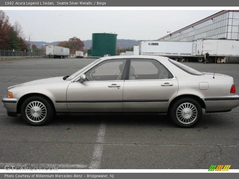 Seattle Silver Metallic / Beige 1992 Acura Legend L Sedan