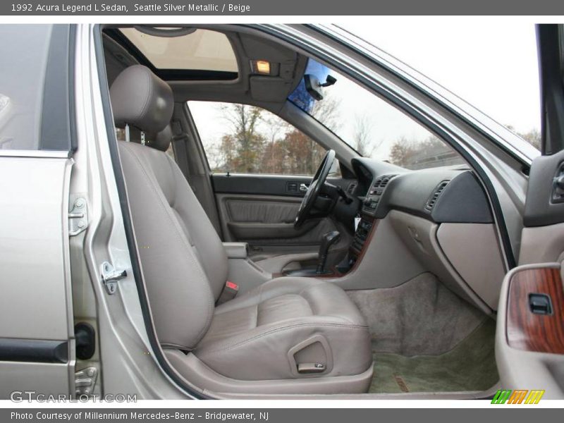 Seattle Silver Metallic / Beige 1992 Acura Legend L Sedan