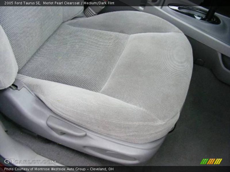 Merlot Pearl Clearcoat / Medium/Dark Flint 2005 Ford Taurus SE