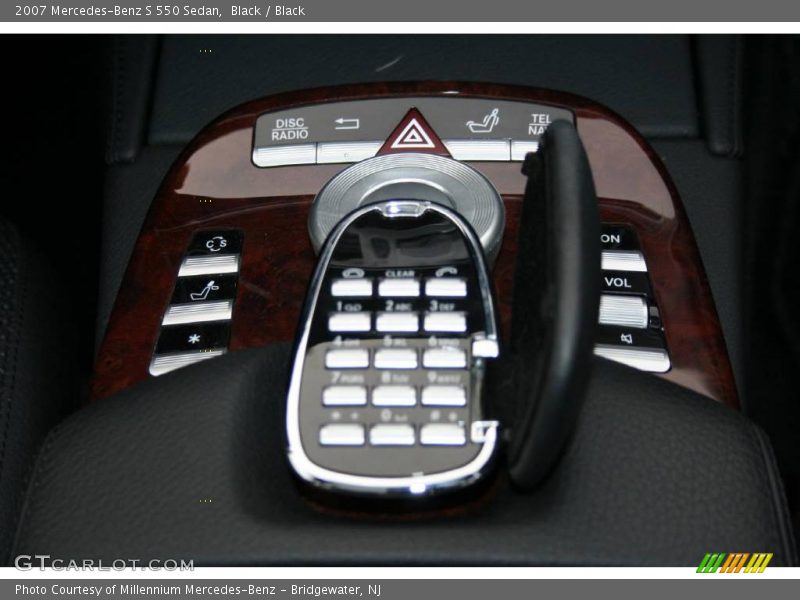 Black / Black 2007 Mercedes-Benz S 550 Sedan