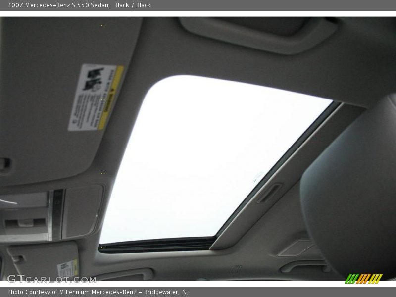 Black / Black 2007 Mercedes-Benz S 550 Sedan
