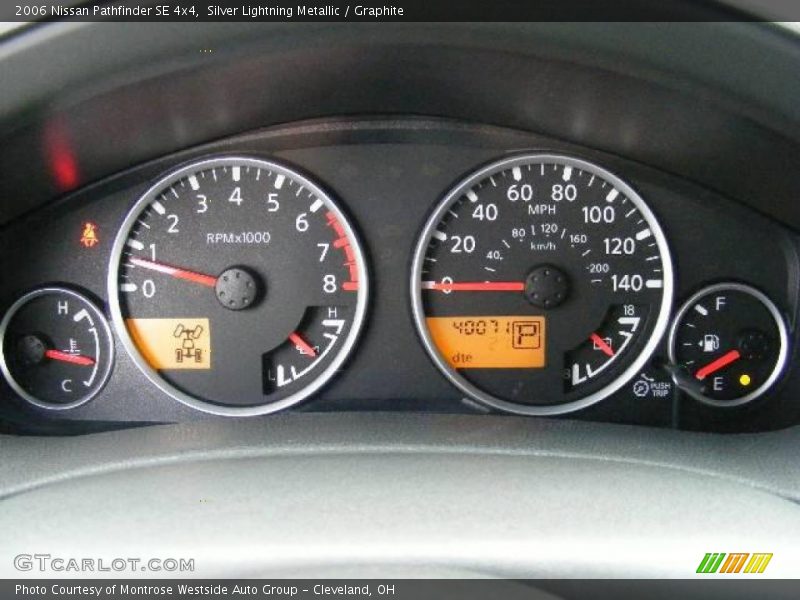Silver Lightning Metallic / Graphite 2006 Nissan Pathfinder SE 4x4