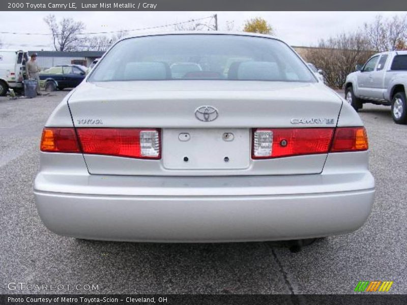 Lunar Mist Metallic / Gray 2000 Toyota Camry LE