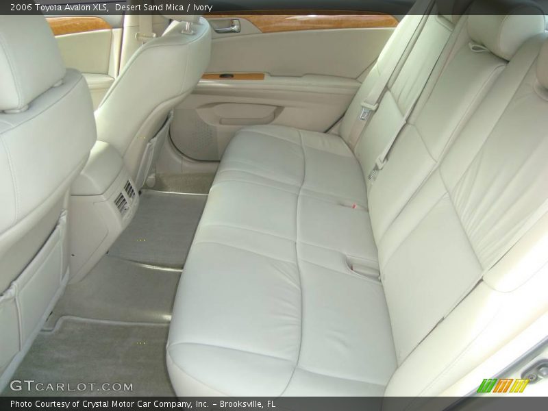 Desert Sand Mica / Ivory 2006 Toyota Avalon XLS