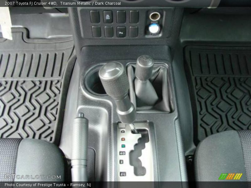 Titanium Metallic / Dark Charcoal 2007 Toyota FJ Cruiser 4WD