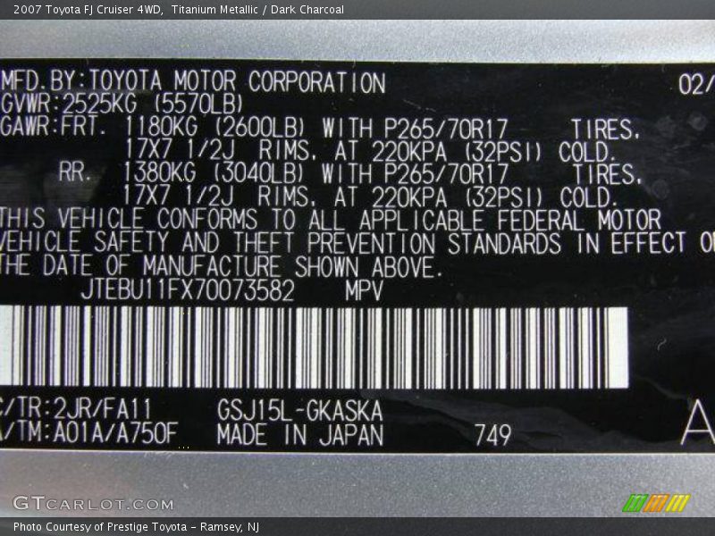 Titanium Metallic / Dark Charcoal 2007 Toyota FJ Cruiser 4WD