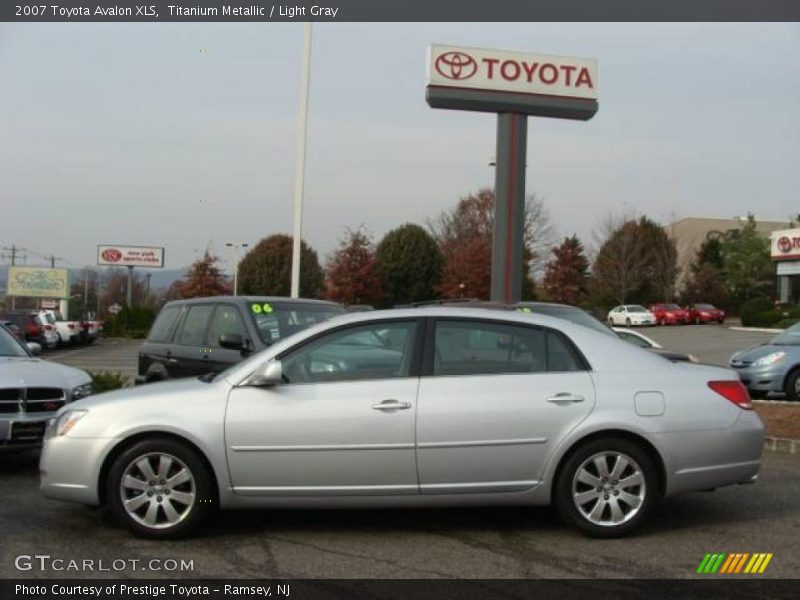 Titanium Metallic / Light Gray 2007 Toyota Avalon XLS