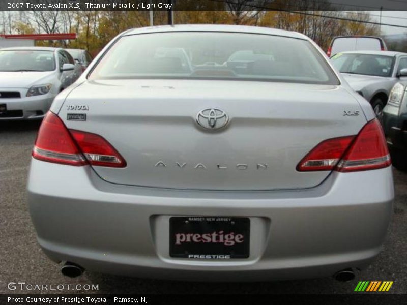 Titanium Metallic / Light Gray 2007 Toyota Avalon XLS
