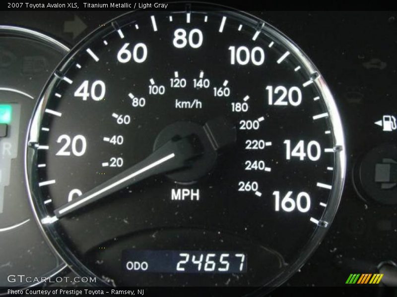 Titanium Metallic / Light Gray 2007 Toyota Avalon XLS