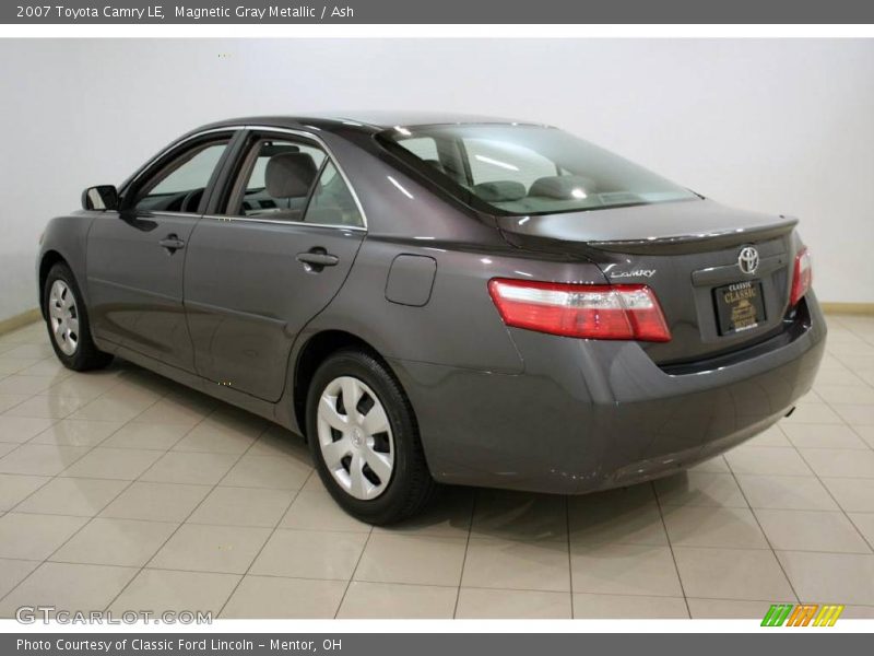 Magnetic Gray Metallic / Ash 2007 Toyota Camry LE