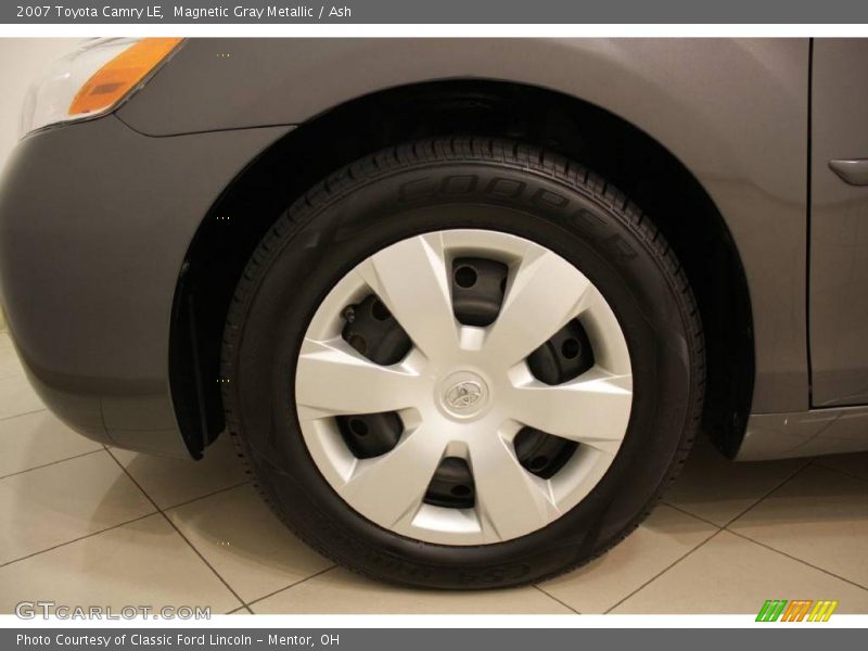 Magnetic Gray Metallic / Ash 2007 Toyota Camry LE