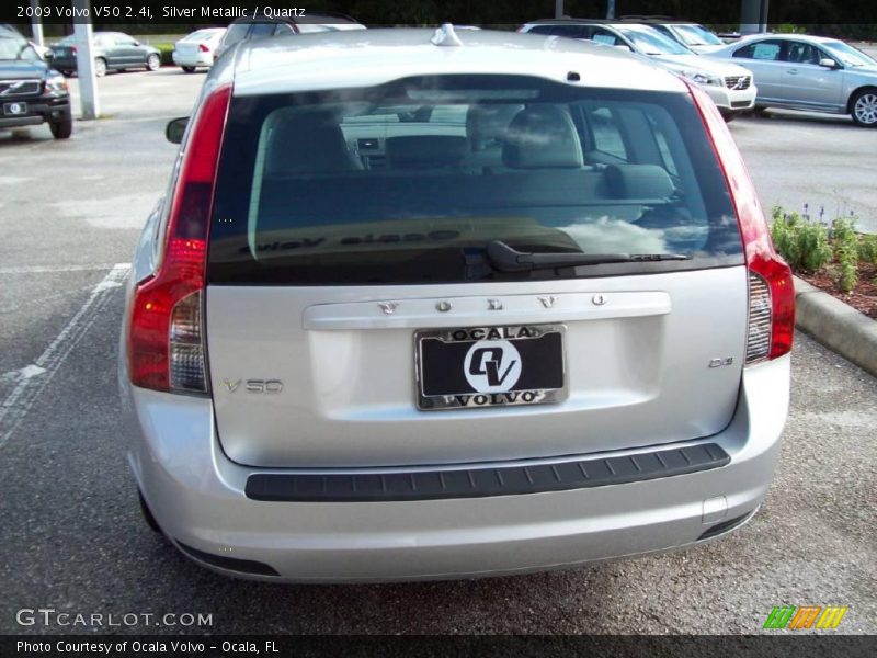 Silver Metallic / Quartz 2009 Volvo V50 2.4i