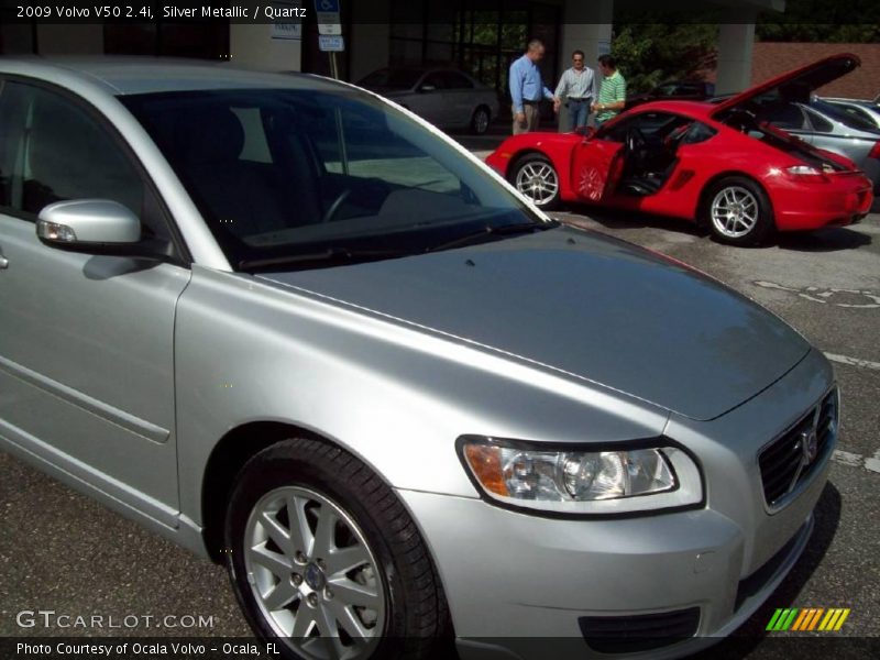 Silver Metallic / Quartz 2009 Volvo V50 2.4i