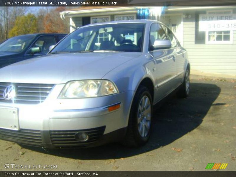 Reflex Silver Metallic / Black 2002 Volkswagen Passat GLS Sedan