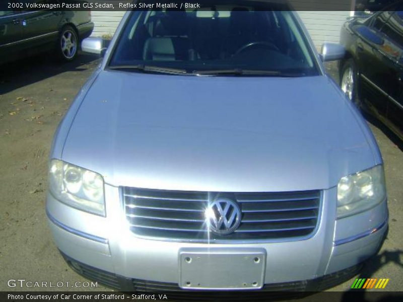 Reflex Silver Metallic / Black 2002 Volkswagen Passat GLS Sedan