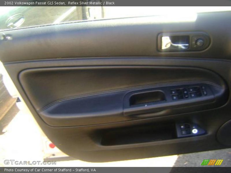 Reflex Silver Metallic / Black 2002 Volkswagen Passat GLS Sedan