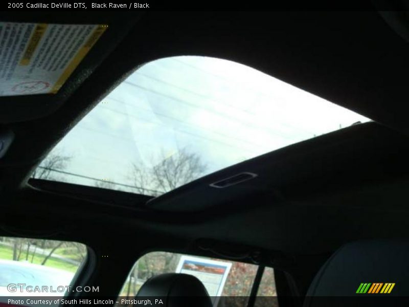 Black Raven / Black 2005 Cadillac DeVille DTS