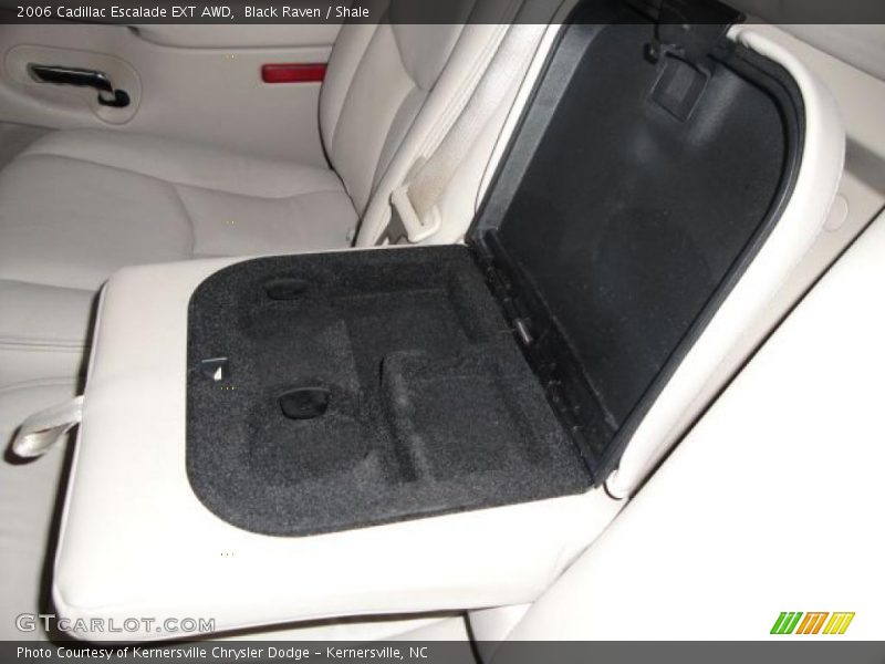 Black Raven / Shale 2006 Cadillac Escalade EXT AWD