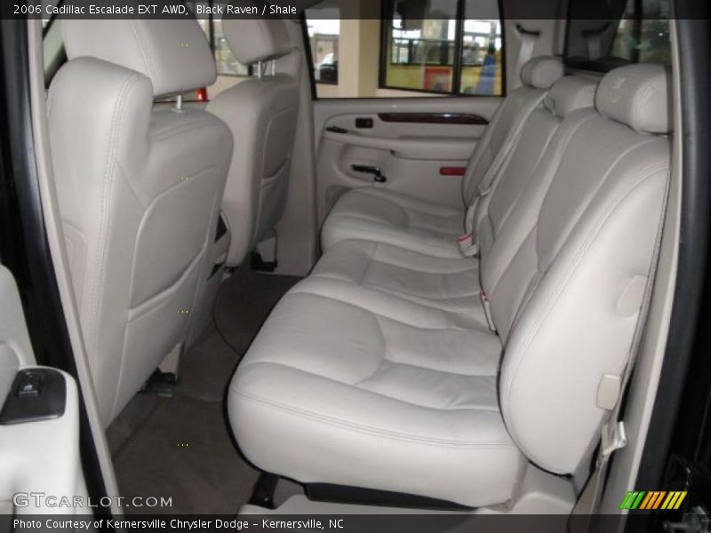 Black Raven / Shale 2006 Cadillac Escalade EXT AWD