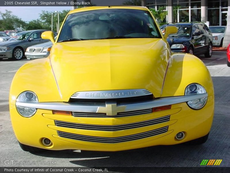 Slingshot Yellow / Ebony Black 2005 Chevrolet SSR