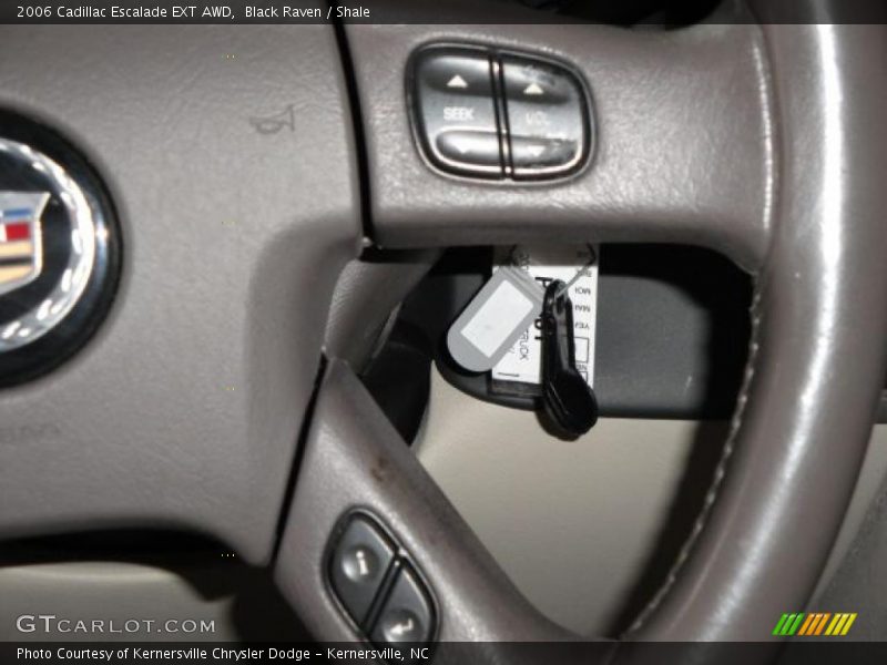 Black Raven / Shale 2006 Cadillac Escalade EXT AWD