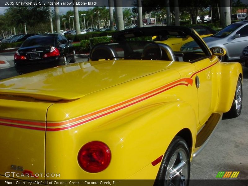 Slingshot Yellow / Ebony Black 2005 Chevrolet SSR