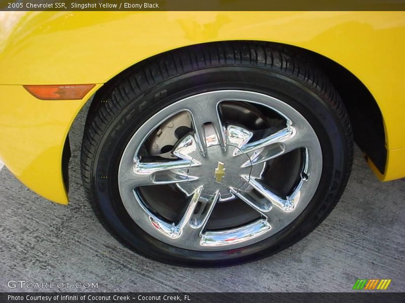 Slingshot Yellow / Ebony Black 2005 Chevrolet SSR