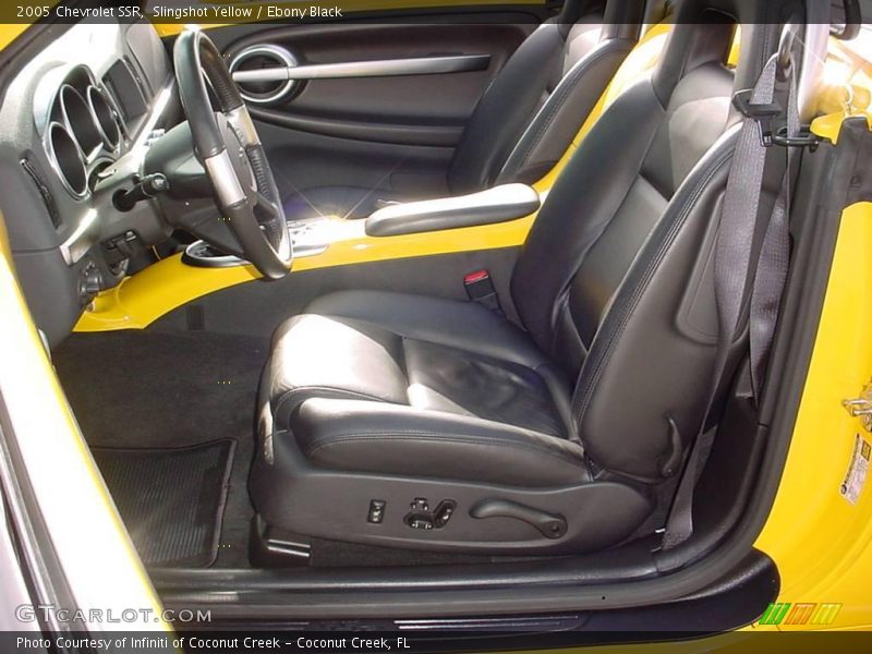 Slingshot Yellow / Ebony Black 2005 Chevrolet SSR