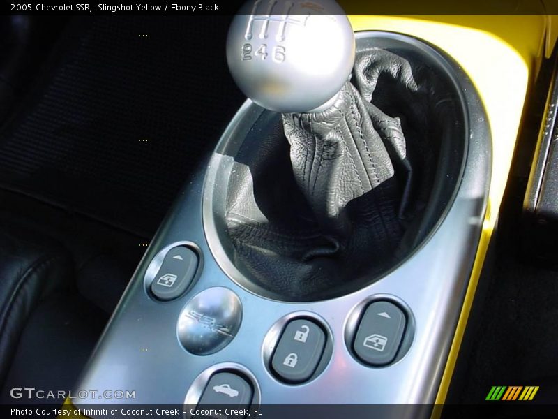Slingshot Yellow / Ebony Black 2005 Chevrolet SSR