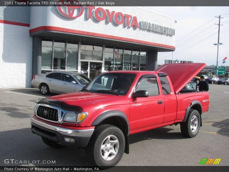 Radiant Red / Oak Beige 2001 Toyota Tacoma TRD Xtracab 4x4