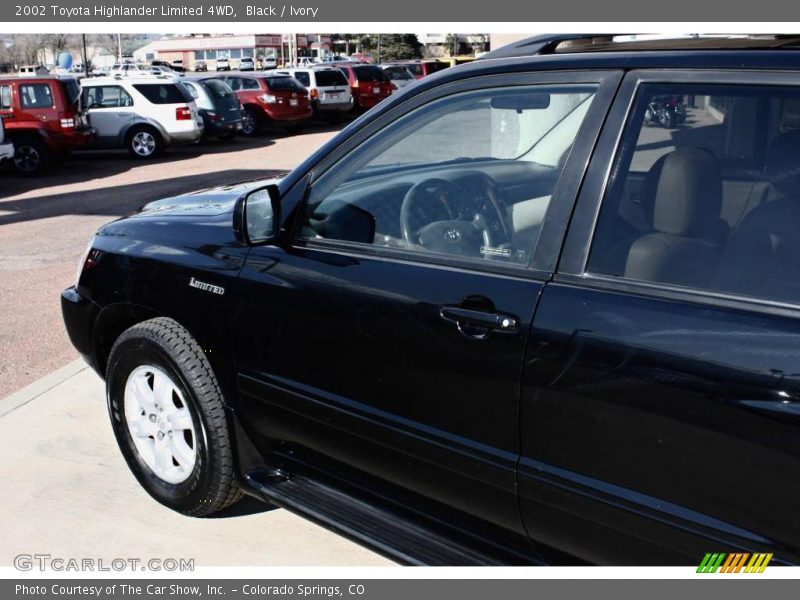 Black / Ivory 2002 Toyota Highlander Limited 4WD