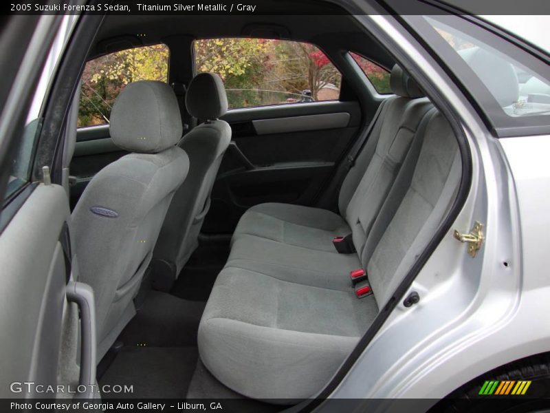 Titanium Silver Metallic / Gray 2005 Suzuki Forenza S Sedan