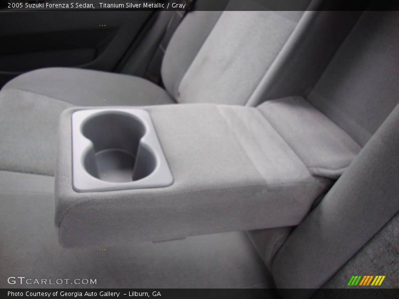 Titanium Silver Metallic / Gray 2005 Suzuki Forenza S Sedan