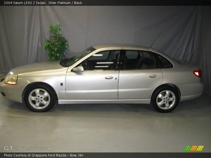 Silver Platinum / Black 2004 Saturn L300 2 Sedan