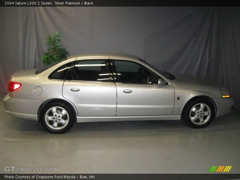 Silver Platinum / Black 2004 Saturn L300 2 Sedan