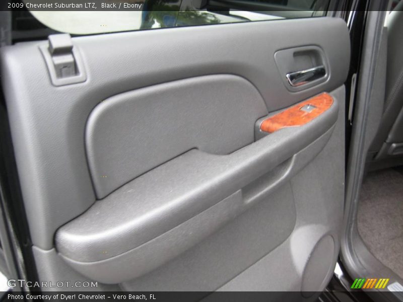 Black / Ebony 2009 Chevrolet Suburban LTZ