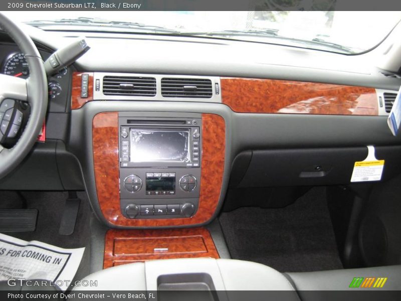 Black / Ebony 2009 Chevrolet Suburban LTZ