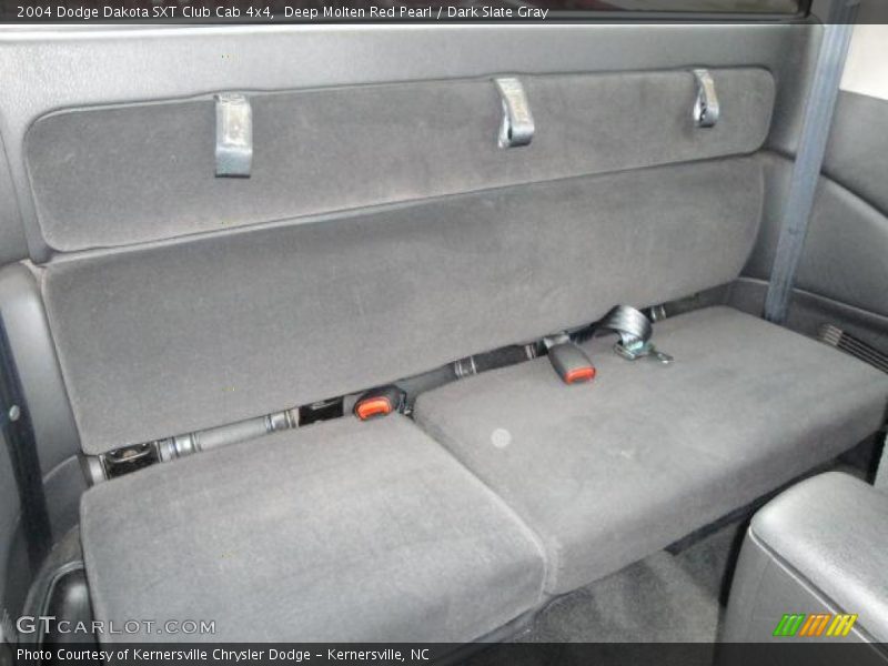 Deep Molten Red Pearl / Dark Slate Gray 2004 Dodge Dakota SXT Club Cab 4x4
