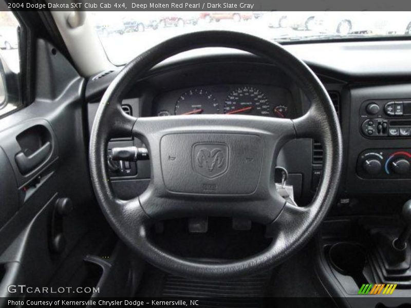 Deep Molten Red Pearl / Dark Slate Gray 2004 Dodge Dakota SXT Club Cab 4x4