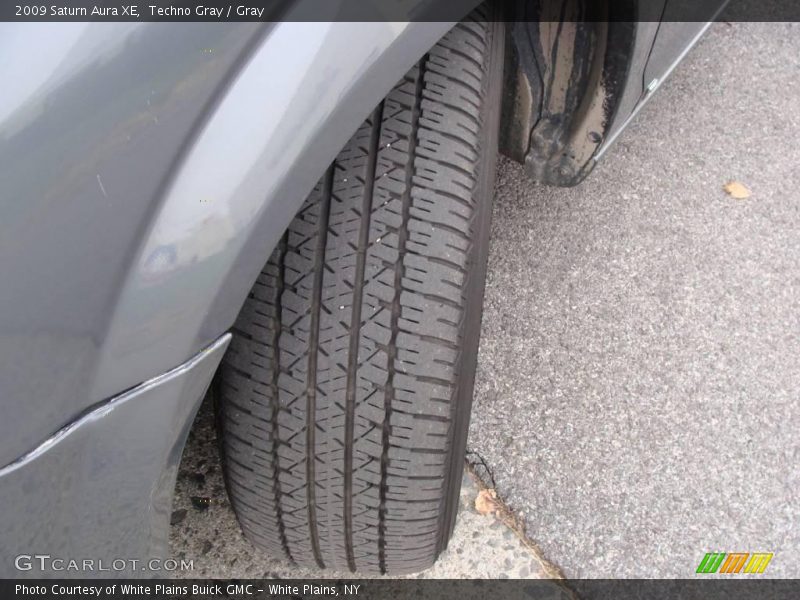 Techno Gray / Gray 2009 Saturn Aura XE