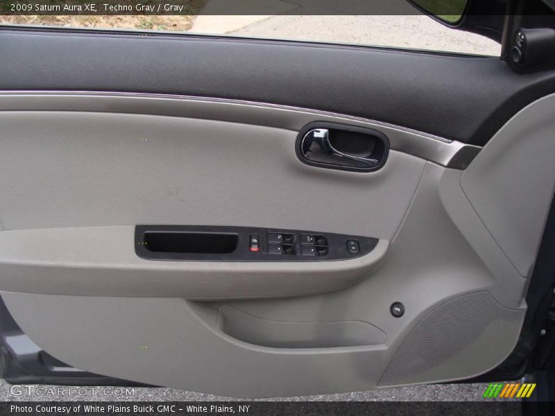 Techno Gray / Gray 2009 Saturn Aura XE