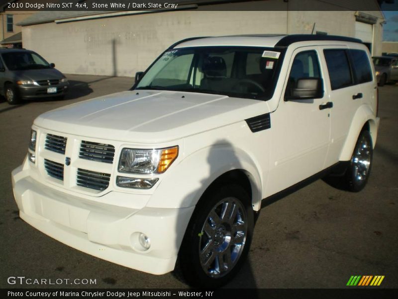 Stone White / Dark Slate Gray 2010 Dodge Nitro SXT 4x4