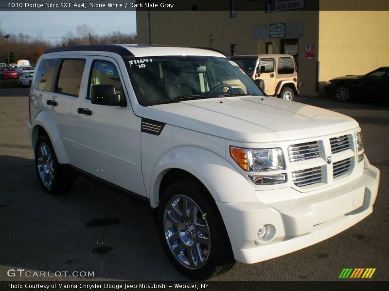 Stone White / Dark Slate Gray 2010 Dodge Nitro SXT 4x4