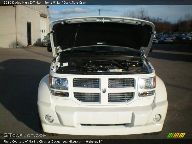Stone White / Dark Slate Gray 2010 Dodge Nitro SXT 4x4