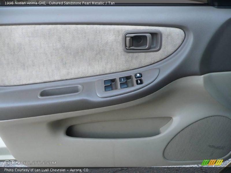 Cultured Sandstone Pearl Metallic / Tan 1998 Nissan Altima GXE