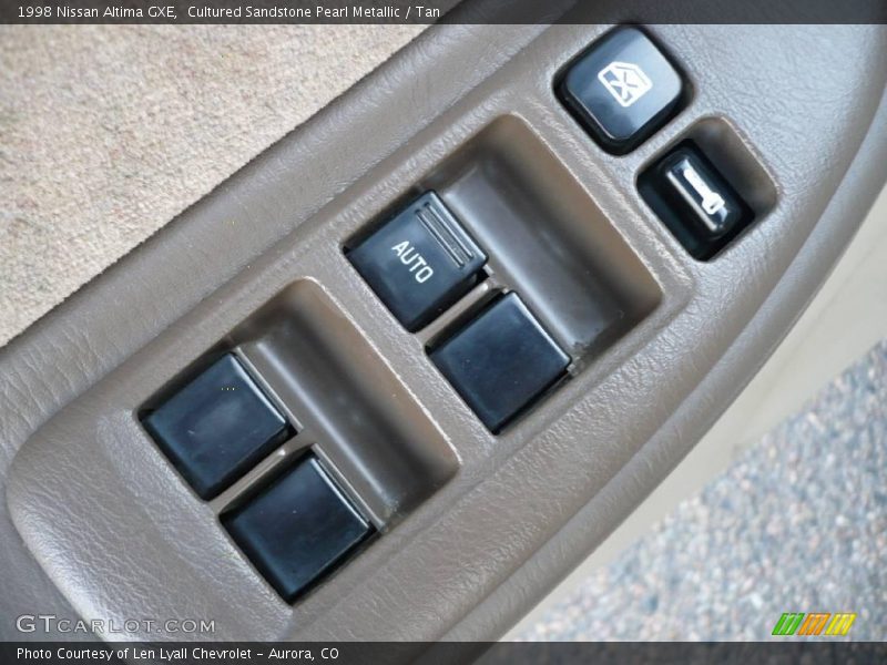 Cultured Sandstone Pearl Metallic / Tan 1998 Nissan Altima GXE